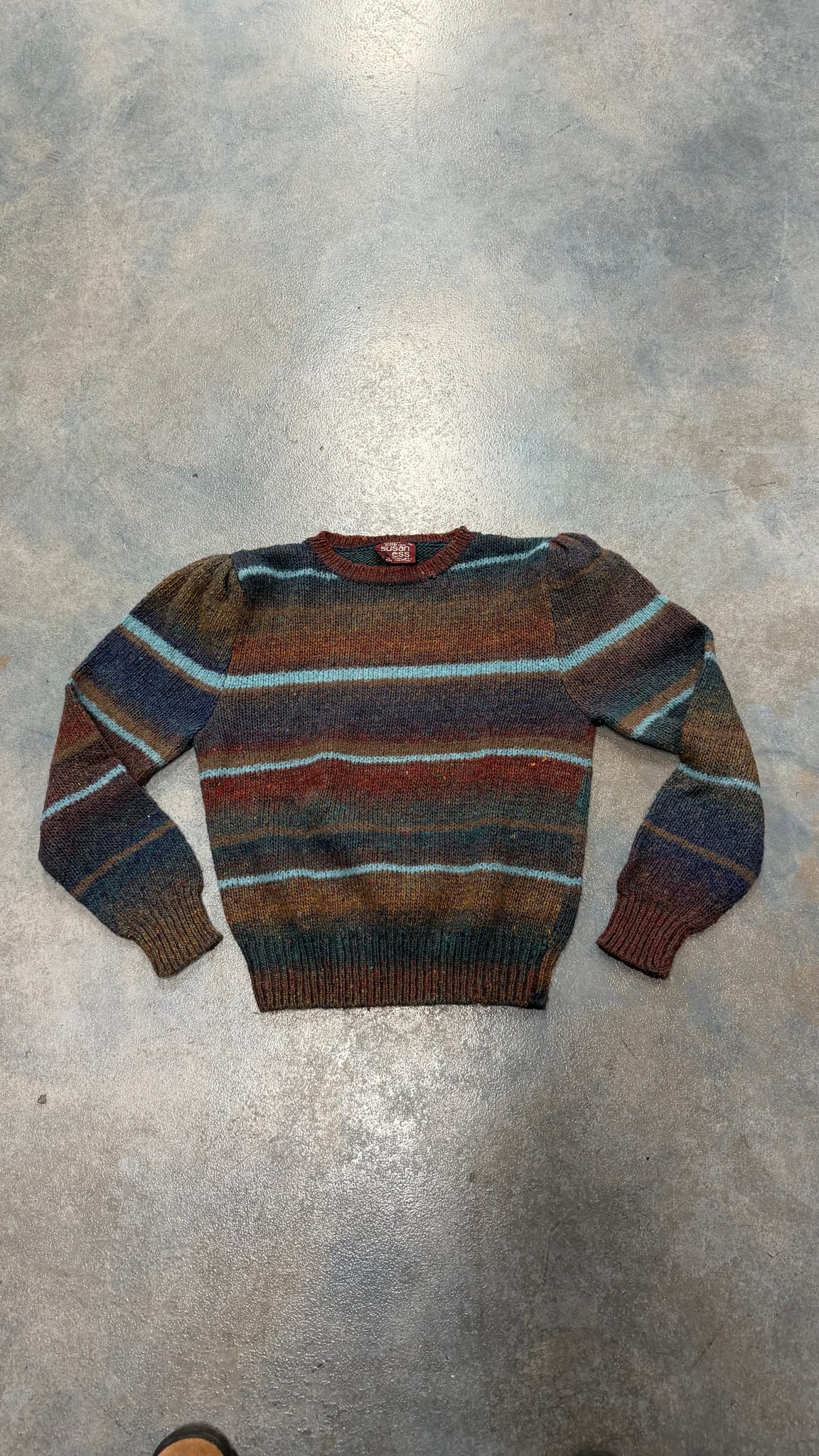 Brown stripe crewneck