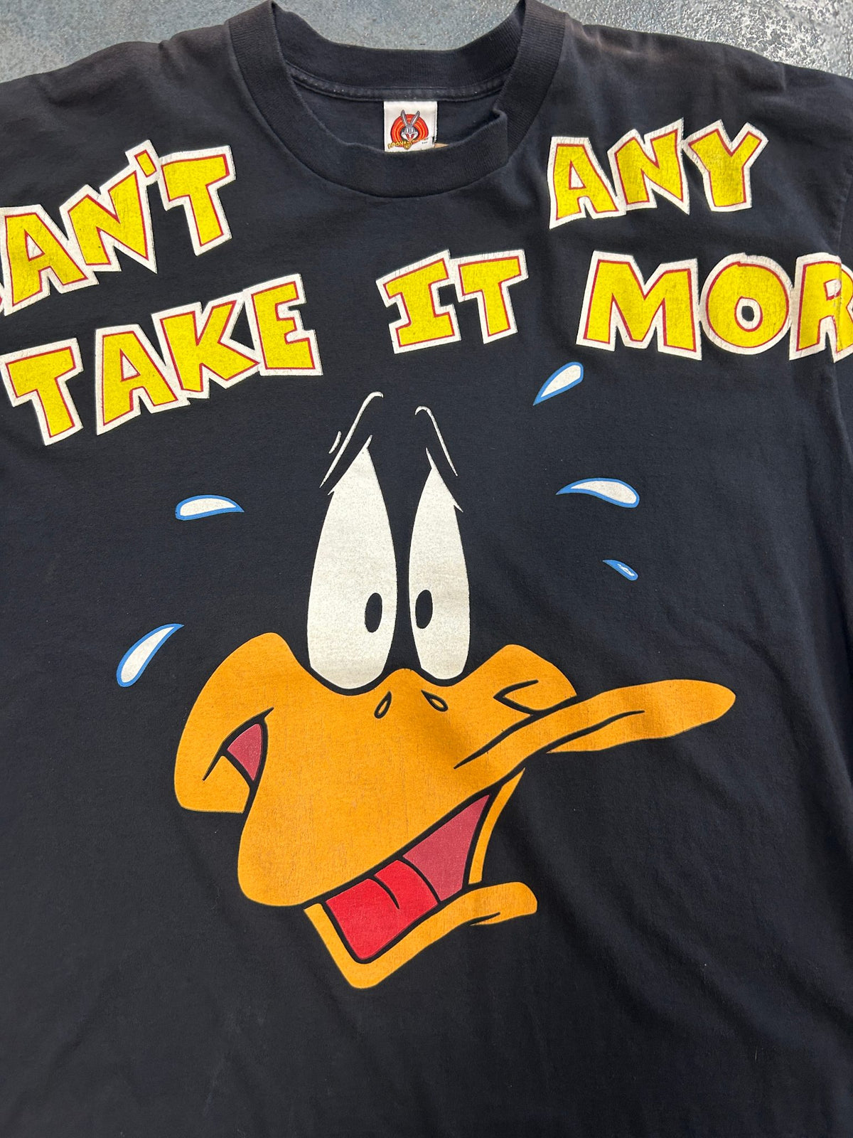 Vintage Looney Tunes Daffy Duck "I CANT TAKE IT ANYMORE" Black Tee