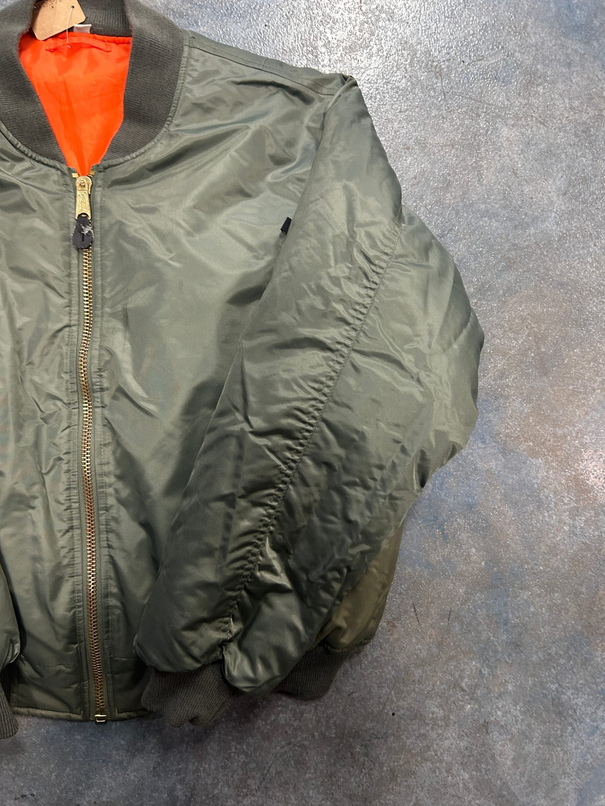 Vintage Rothco Men's MA-1 Flight Jaclet Reversible Bomber sage Green Orange Lining