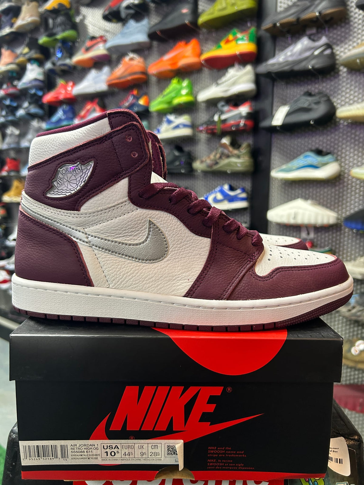 Jordan 1 Retro High OG Bordeaux