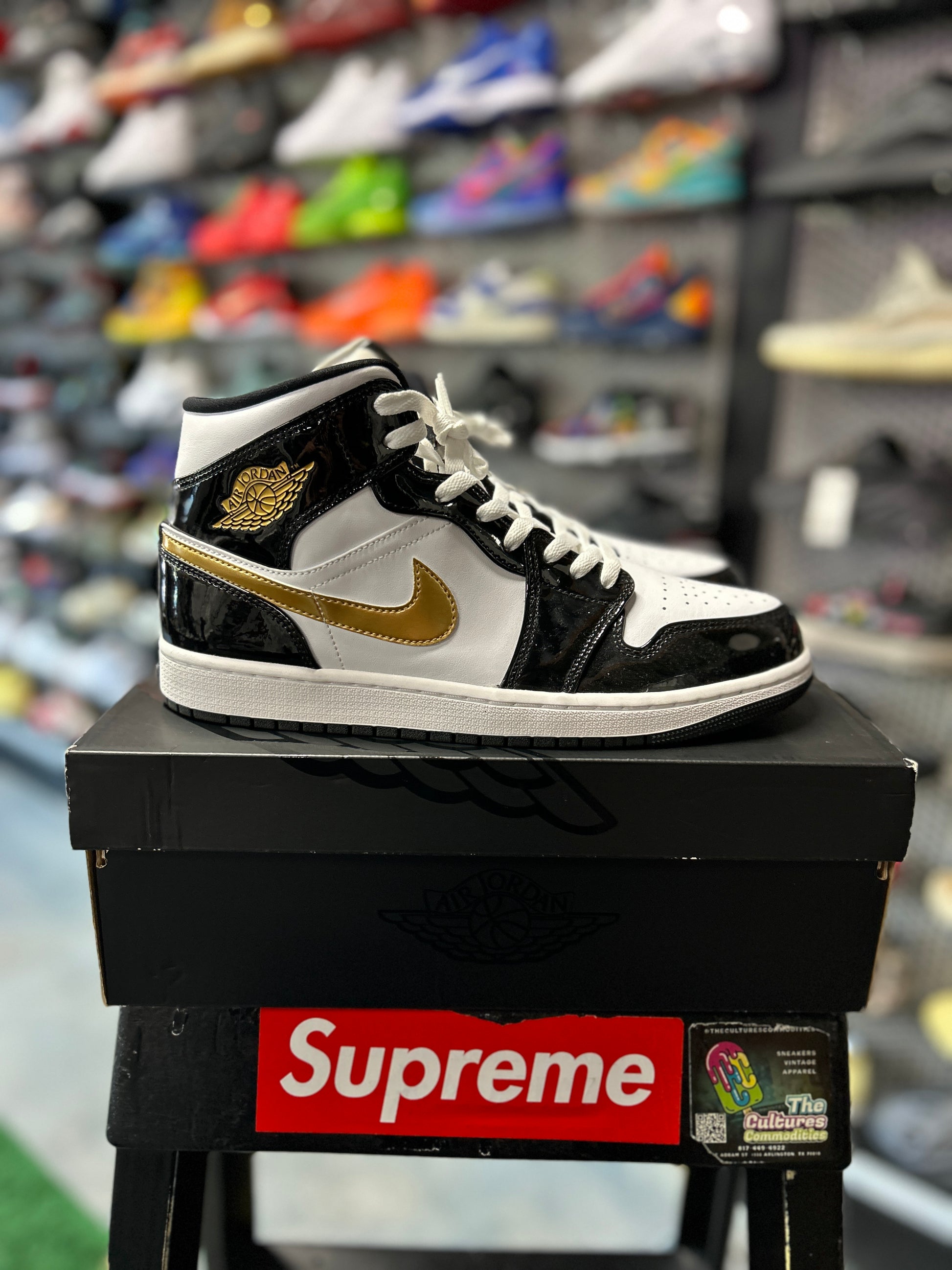 Jordan 1 Mid Patent Black White Gold