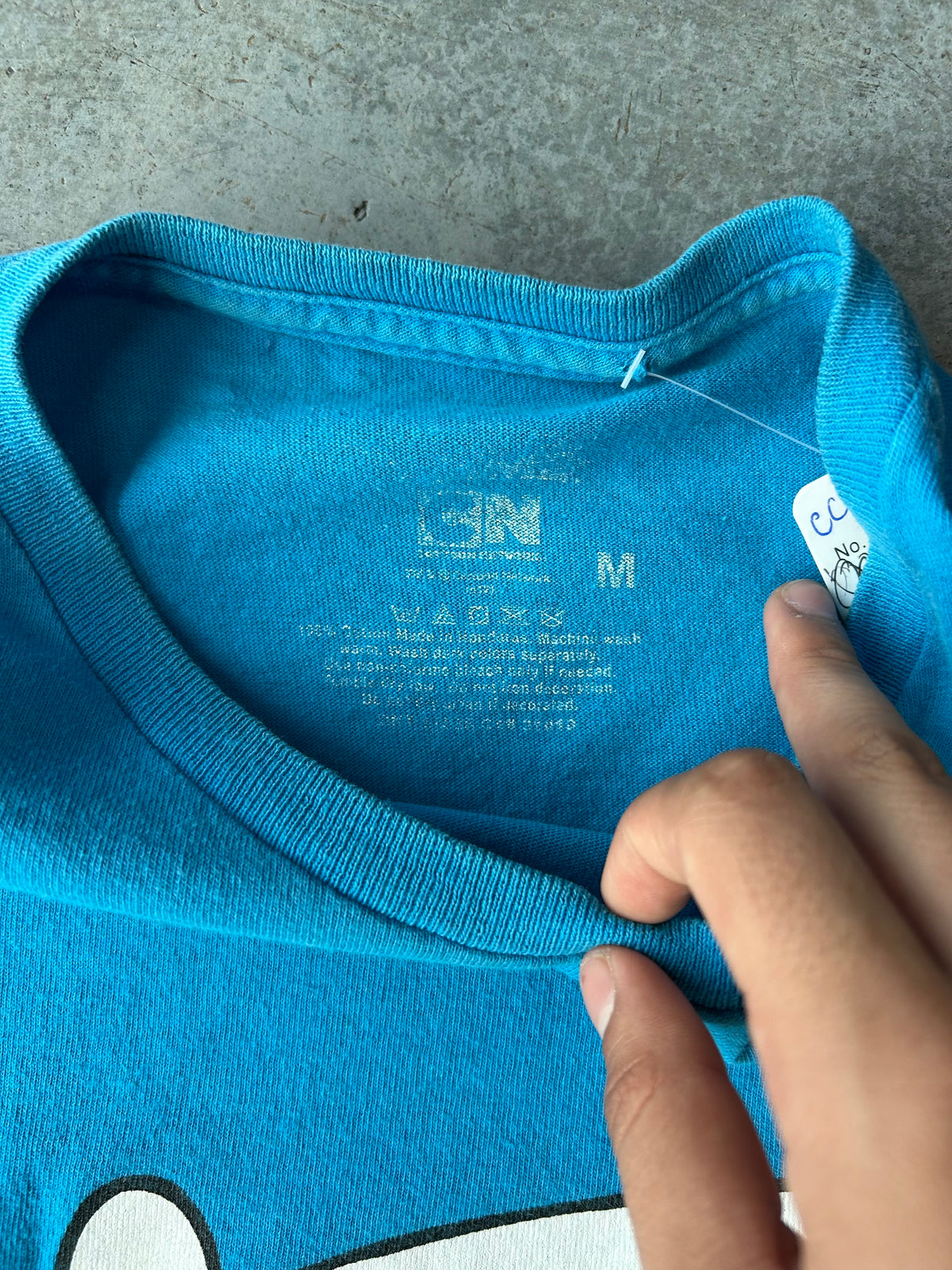 Adventure time Fin Tee Bright Blue B52
