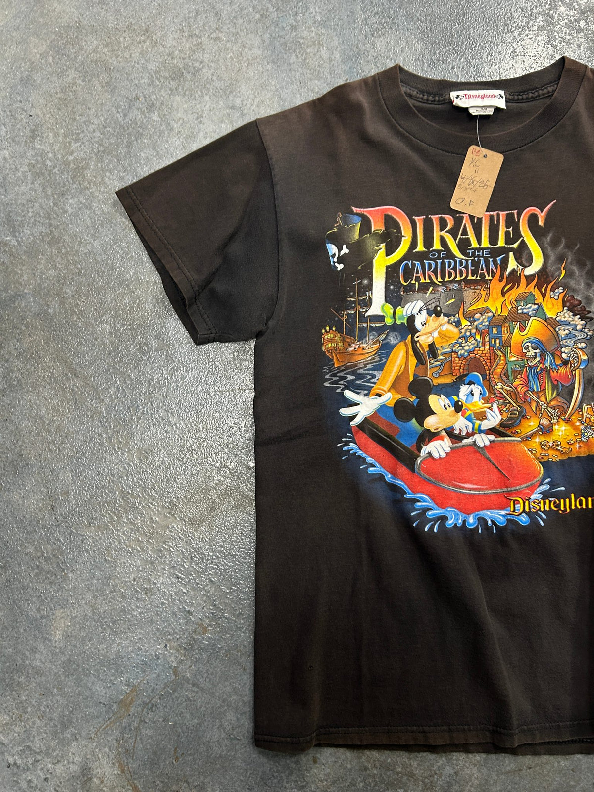 Vintage Disneyland Pirates Of The Caribbean Brown Tee