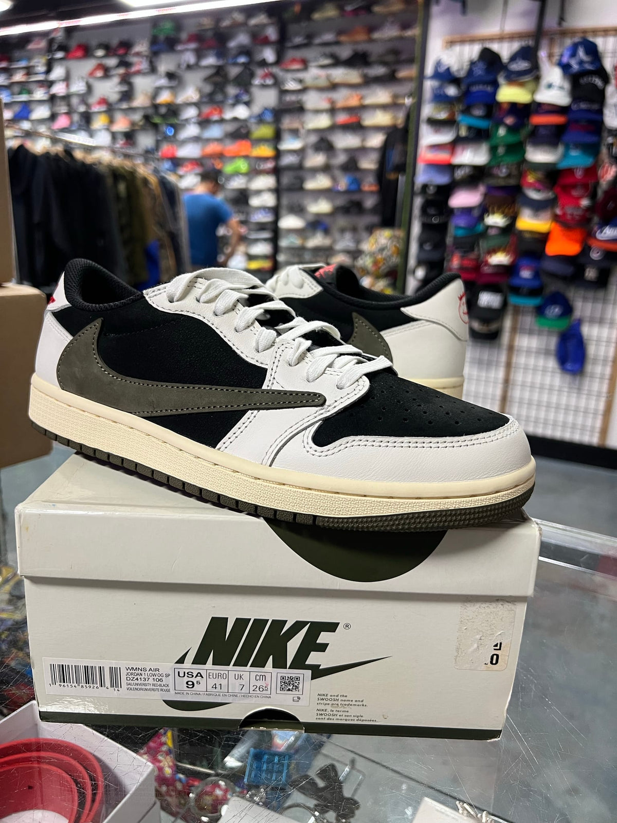 Jordan 1 Retro Low OG SP Travis Scott Olive (Women's)