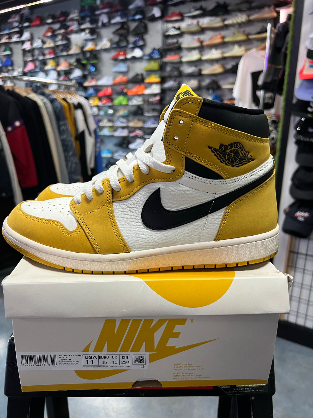 Jordan 1 Retro High OG Yellow Ochre