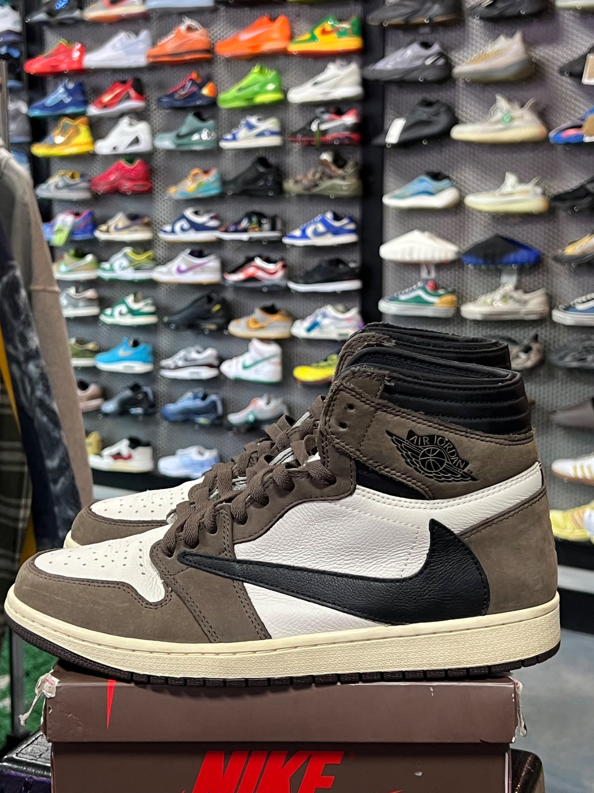 Jordan 1 Retro High OG SP Travis Scott Mocha