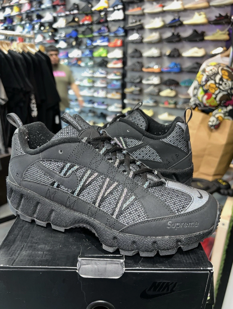 Nike Air Humara 17 Supreme Black (ZC)